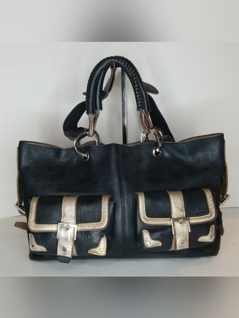 ✨ GUSTTO Rare Vintage Black Pebbled Leather & Gold Cargo Satchel ✨